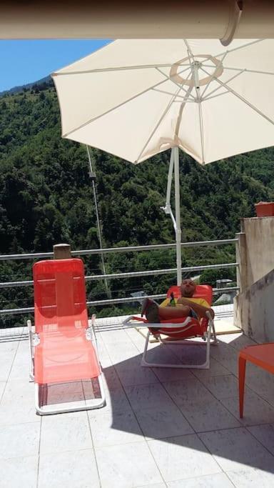 Paisible Maison Dans Les Pyrenees Fontpedrouse Экстерьер фото