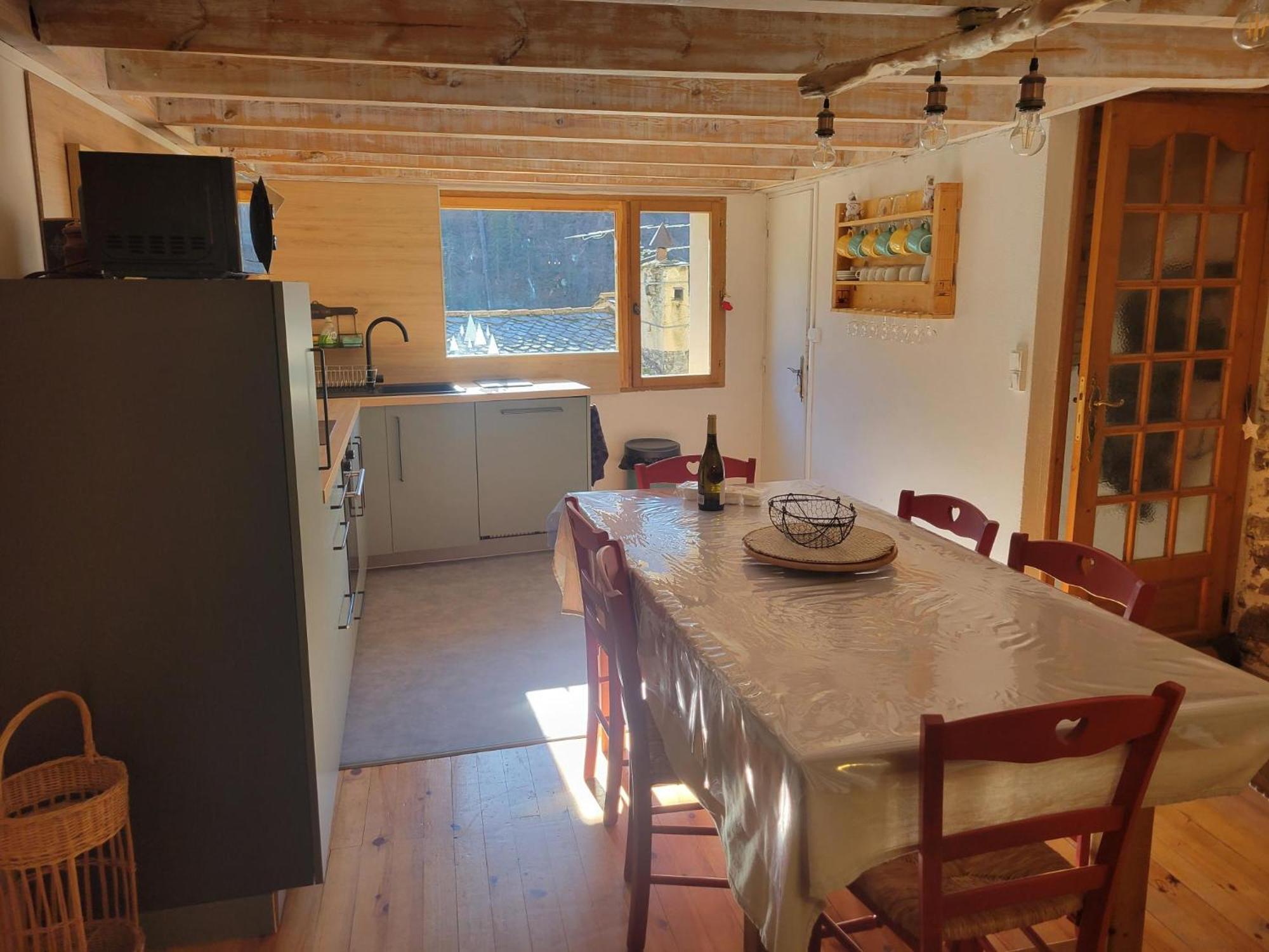 Paisible Maison Dans Les Pyrenees Fontpedrouse Экстерьер фото